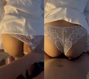 Foda -se garota gostosa enquanto caminha por aí